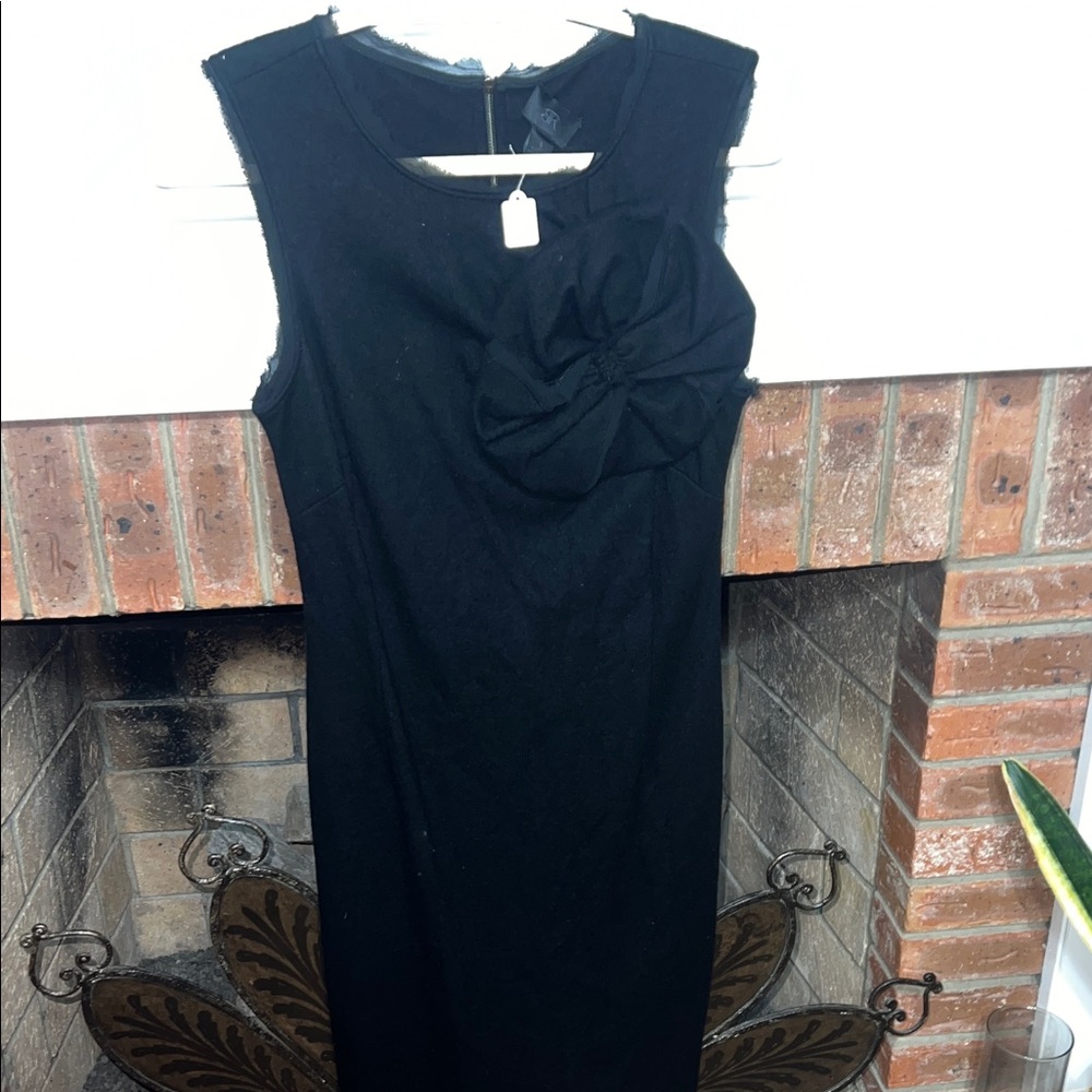 Banana Republic Black Sleeveless Midi Dress with Front flower -black label